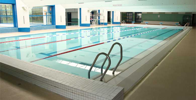 bassin intérieur piscine Siriéna