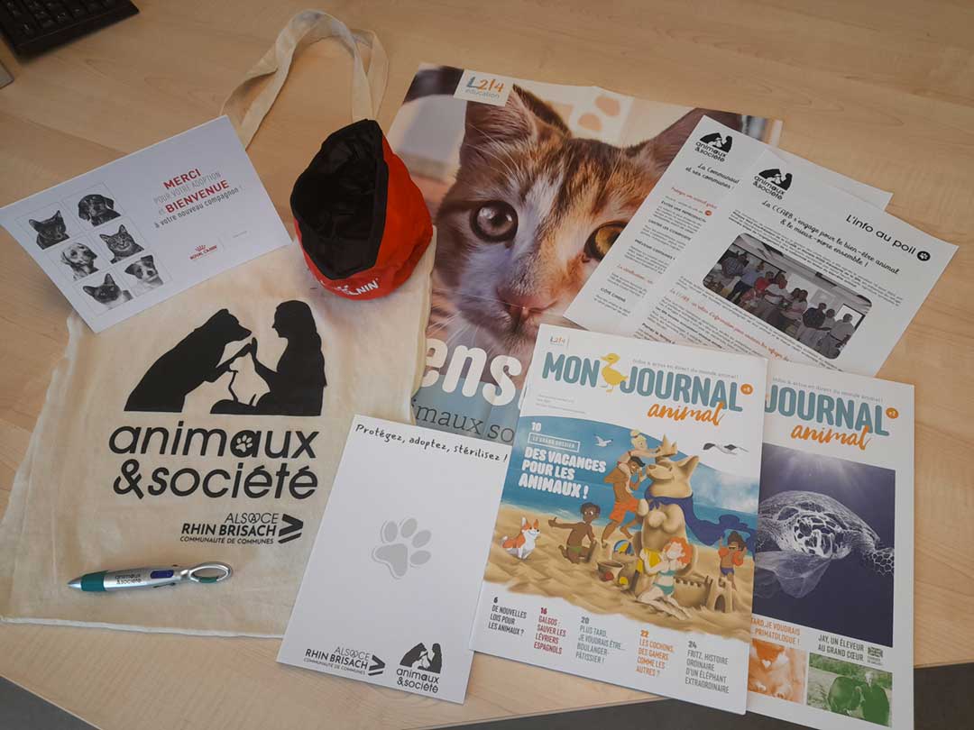 Kit avec documents papier et sac en tissus pour l'action Animaux & société