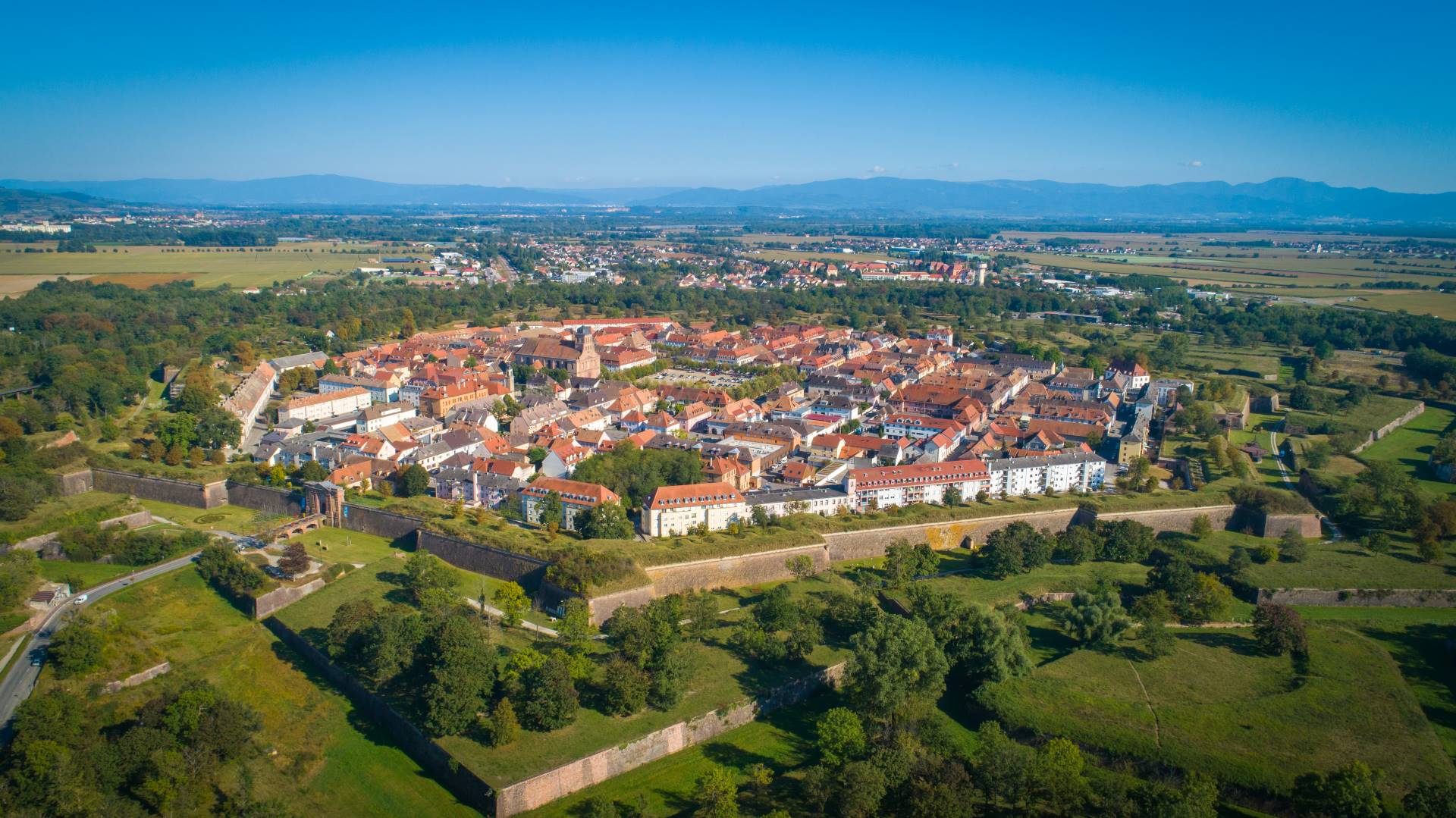 Neuf Brisach et ses fortifications, vue du ciel